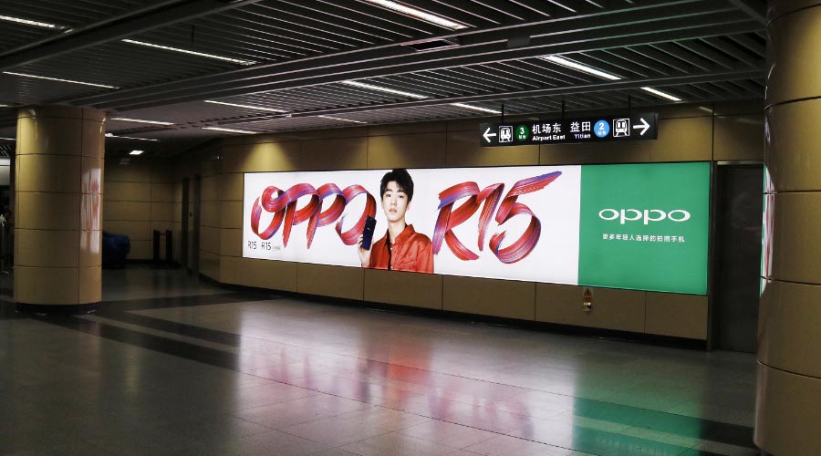 无锡地铁12封灯箱广告套装刊例价是几多？？？？？