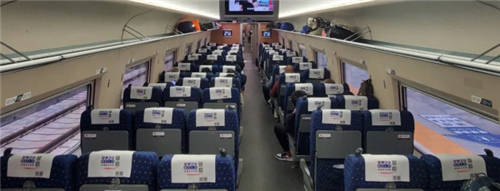 金牌卫浴高铁广告又“火”了，，，，，，新投放多条高铁线路。。。。