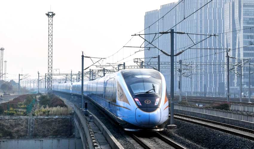 主流高铁广告形式有哪些？？？？？投放高铁广告时要注重什么？？？？？